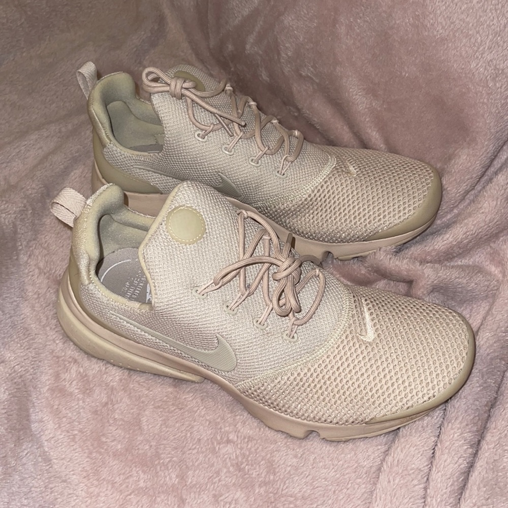 NIKE PRESTO FLY